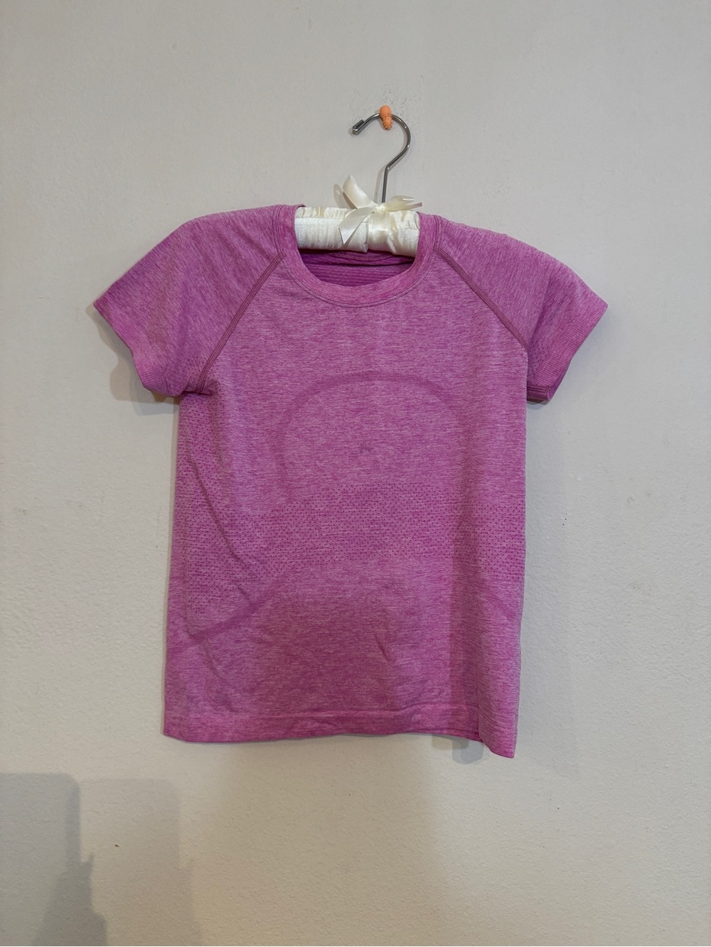 Cropped swiftly tee